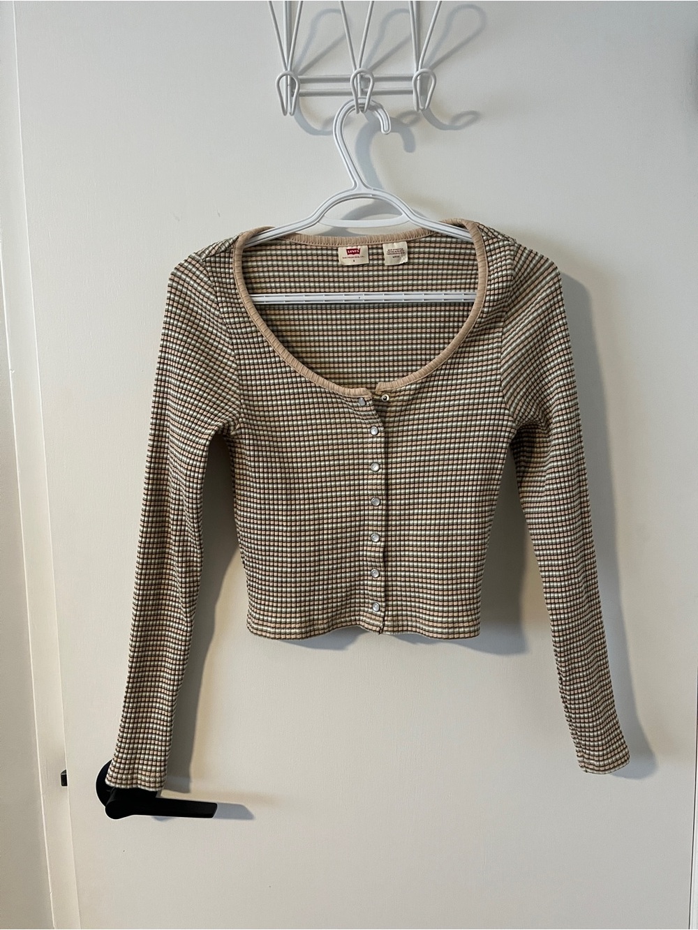 Levi’s Long Sleeve Crop Top